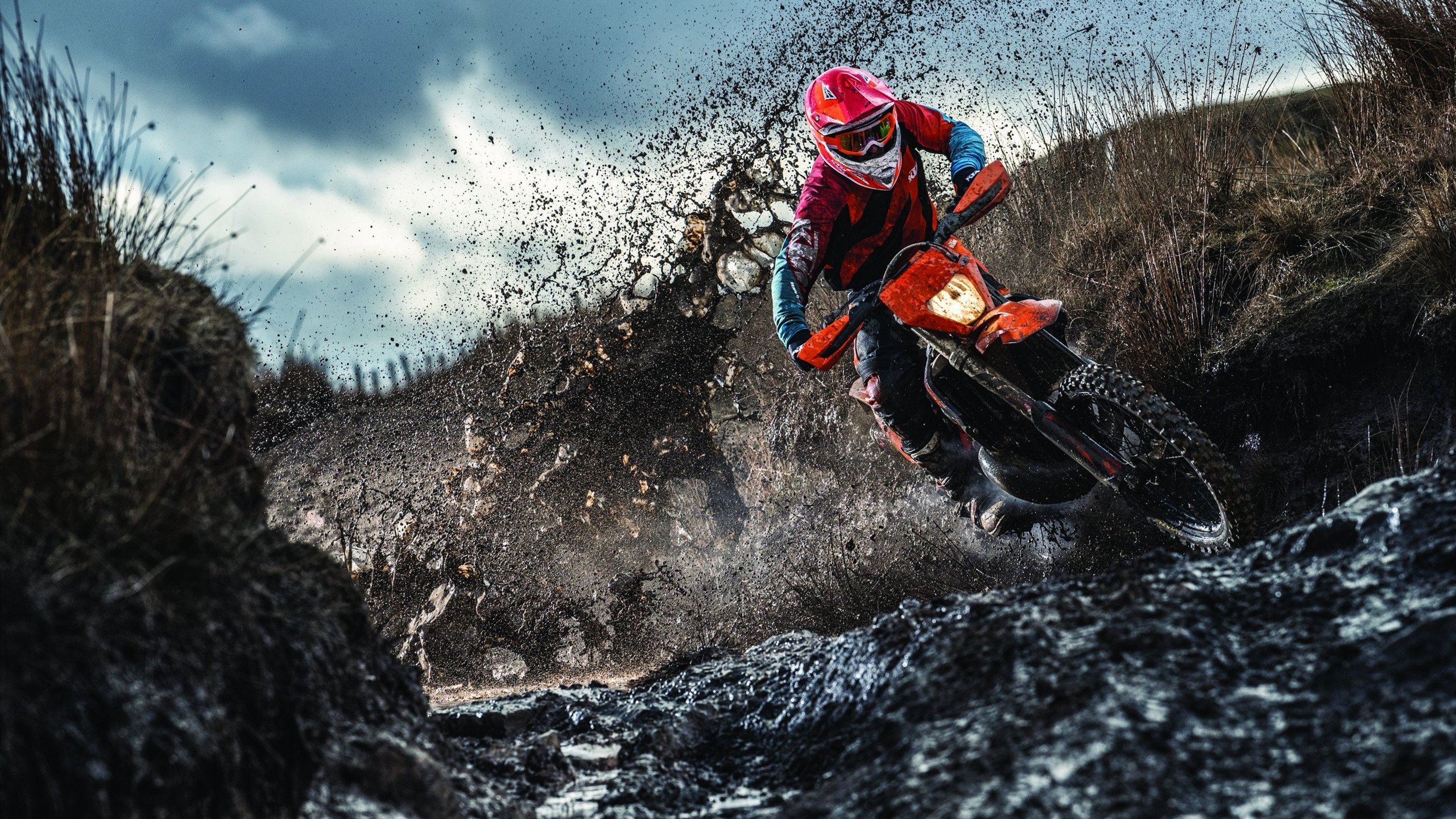 mk体育-“冲刺时刻！武汉马拉松赛场谁能成就辉煌？”