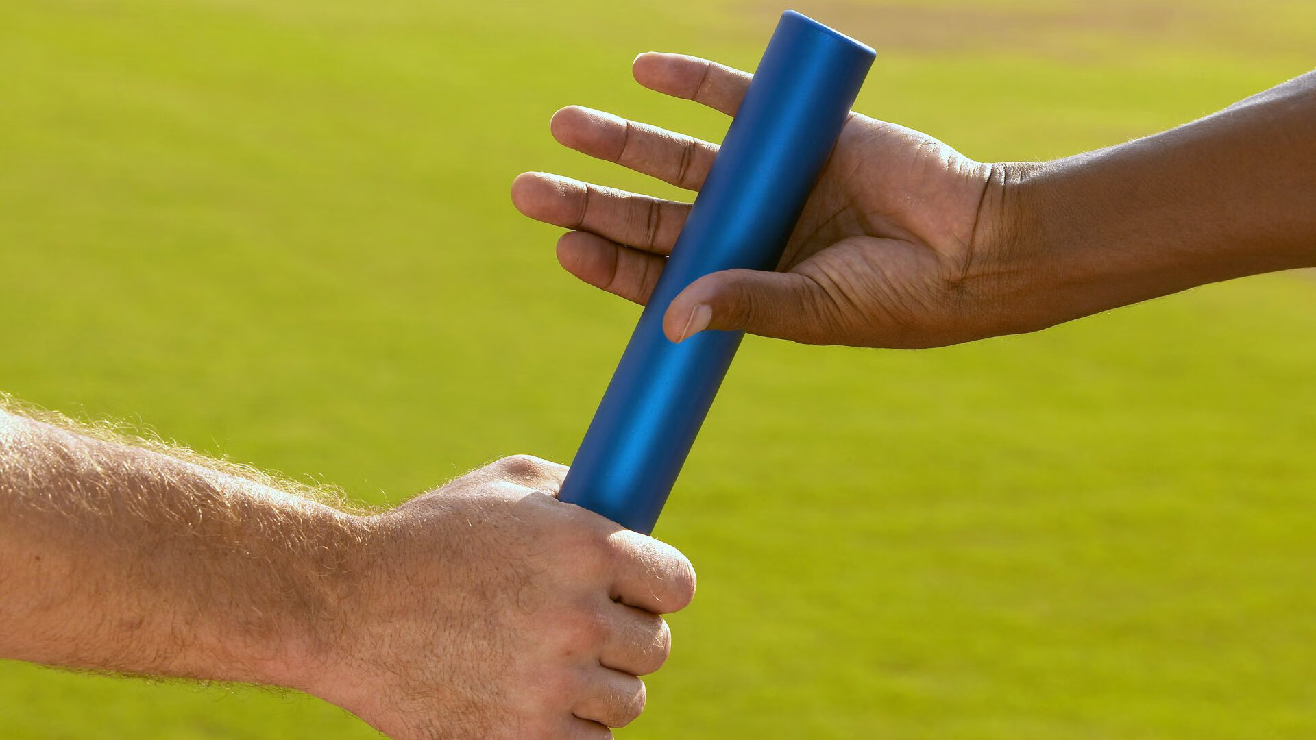 中国足球职业联赛推行公开训练日活动，中国足球培训