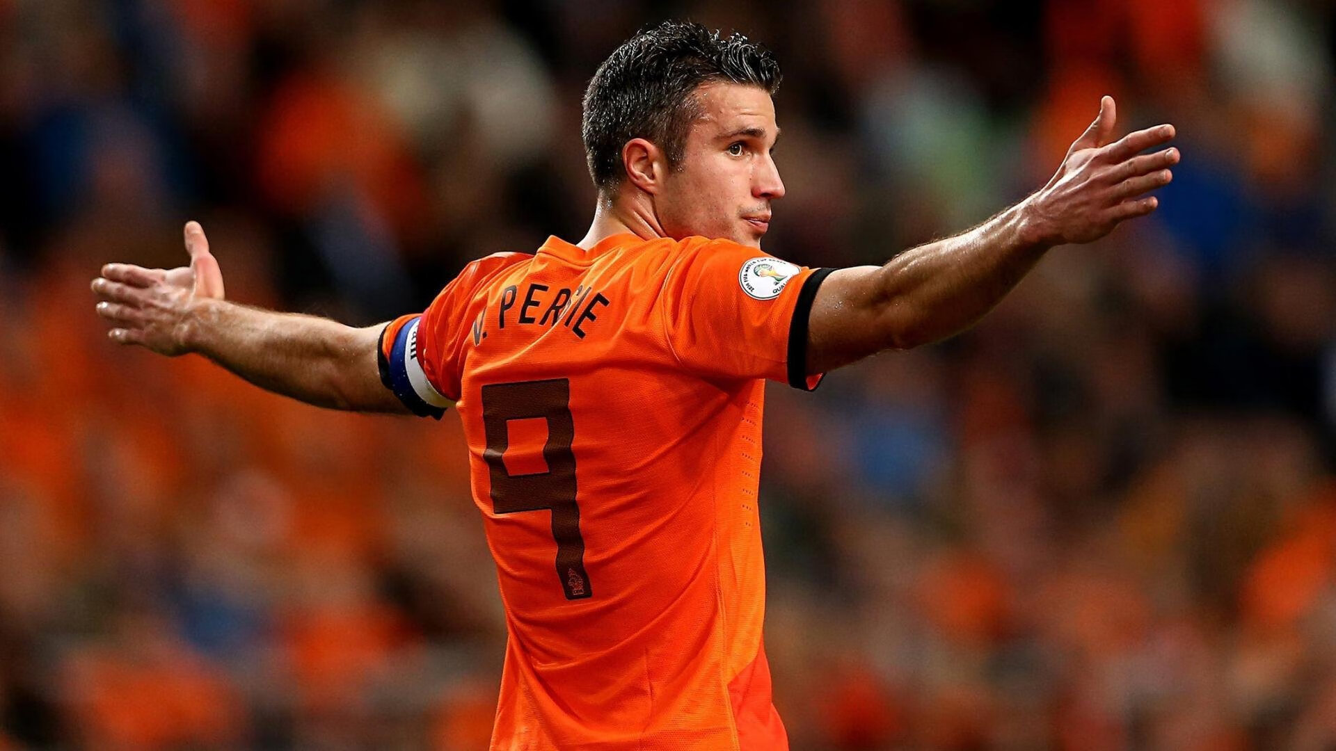 mk足球官网-艾比·德尔福：南非队关键时刻的防守英雄，稳步锁定胜利，比尔和艾德